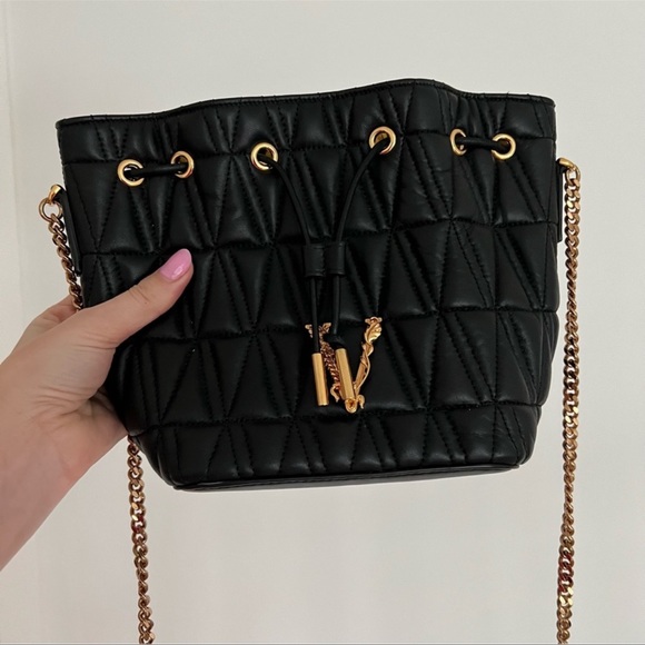 Versace quilt bucket bag. - Picture 9 of 14